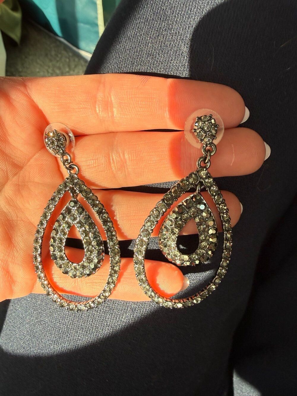 silver dangle earrings - Picture 5 of 7